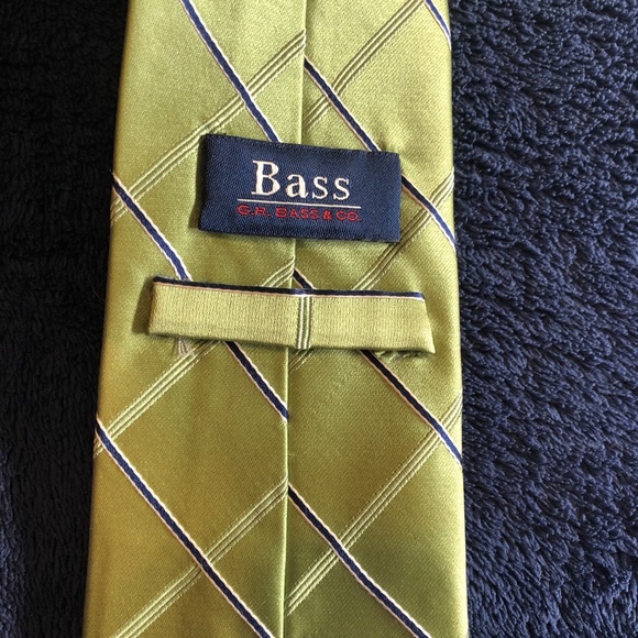 Green Bass Silk tie - Picture 2 of 2